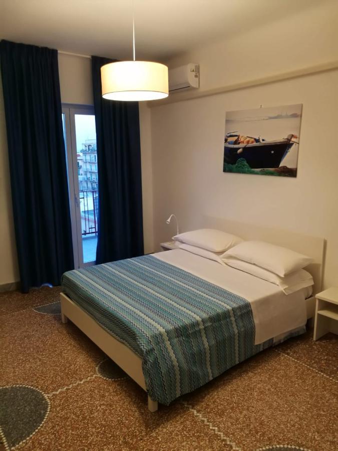 Settimo Sole Affitta Camere Taranto Eksteriør bilde